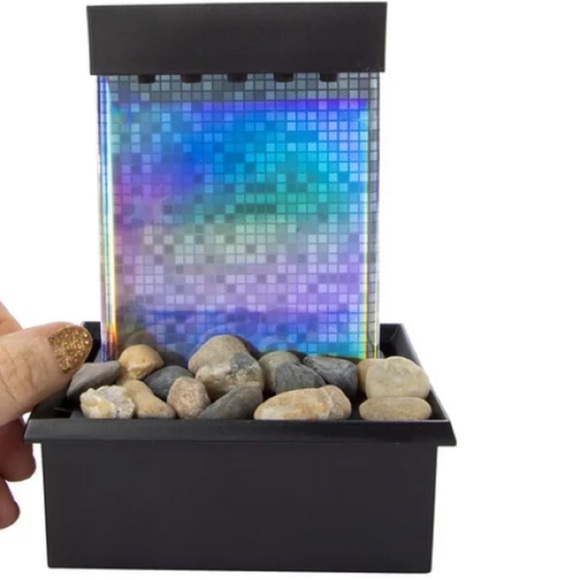 Disco mirrored color changing
LED fountain - Picture 2 of 2